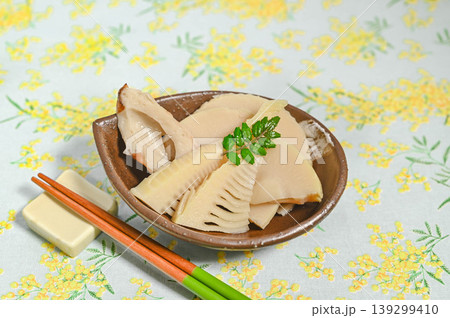 たけのことちくわの煮物 139299410