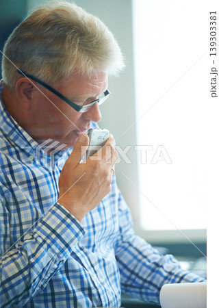 Business man, voice and audio recorder device on speaker for memory, reminder or agenda at office. Male person, journalist or employee talking in mic with documents, paperwork or book for record 139303381