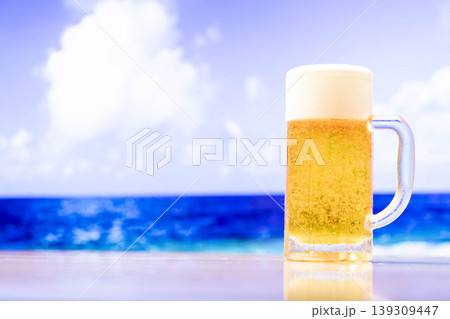 ビーチのビール ビーチのビール 139309447