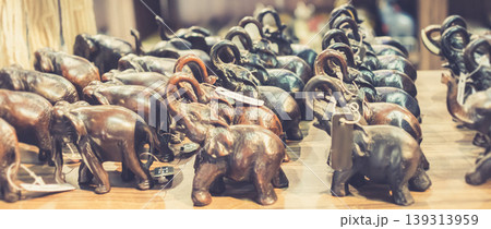 carved wooden small elephant sculpture decors 139313959