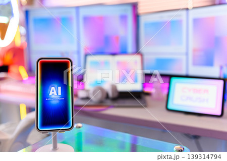 AIロゴが表示されたスマートフォンと複数モニター AIロゴが表示されたスマートフォンと複数モニター 139314794