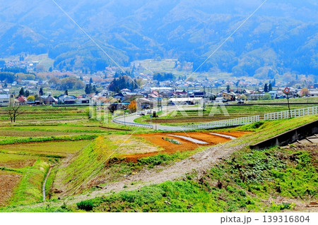 4月の木島平村の風景　　　信州の風景　　　春の田園風景 139316804