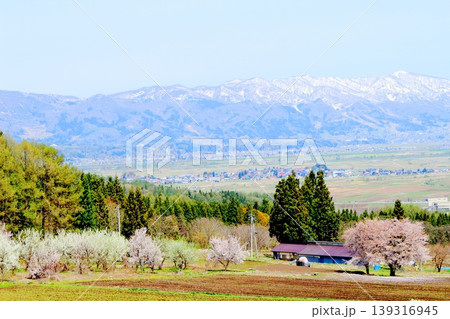 4月の木島平村の風景　　　信州の風景　　　春の田園風景 139316945