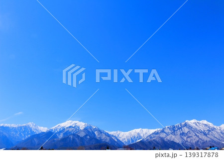 3月の信濃大町からの北アルプス 冠雪の北アルプス 信州の山々 3月の信濃大町からの北アルプス 冠雪の北アルプス 信州の山々 139317878