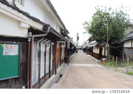 奈良県橿原市今井町の町並み 139318016
