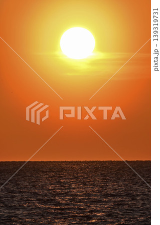 早春の内灘海岸の夕焼け 早春の内灘海岸の夕焼け 139319731