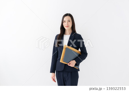 ビジネス　女性	 139322553