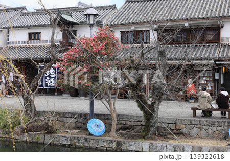 倉敷美観地区の倉敷川、中橋より南側の堀割 139322618