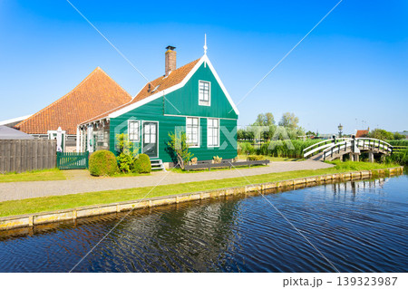 Traditional wooden houses in Zaanse Schans, Netherlands 139323987