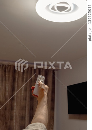 Chandelier with remote control. Vertical view. Chandelier with remote control. Vertical view. 139325052