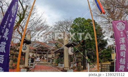 東京、文京区歴史スポット 澤蔵司稲荷と冬の参道 東京、文京区歴史スポット 澤蔵司稲荷と冬の参道 139325512