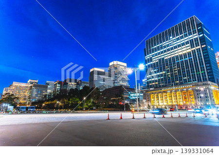 東京 皇居外苑と丸の内 夜景 東京 皇居外苑と丸の内 夜景 139331064