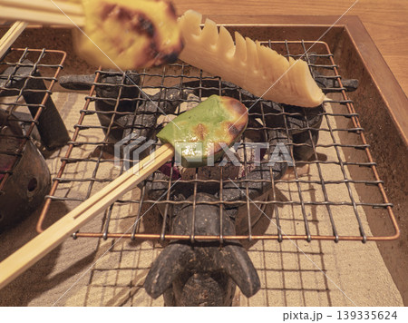 炉端焼きで楽しむ 139335624