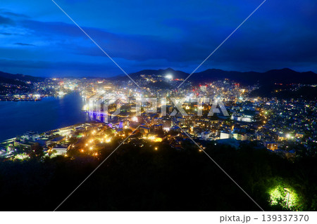 長崎の夜景・鍋冠山からの眺望(長崎県・長崎市) 長崎の夜景・鍋冠山からの眺望(長崎県・長崎市) 139337370