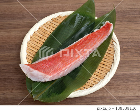 キンメダイの刺身 湯引き キンメダイの刺身 湯引き 139339110