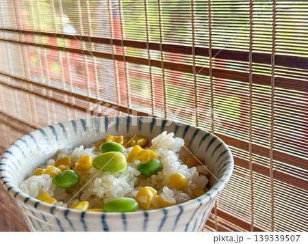 枝豆とコーンが彩る炊き込みご飯 枝豆とコーンが彩る炊き込みご飯 139339507