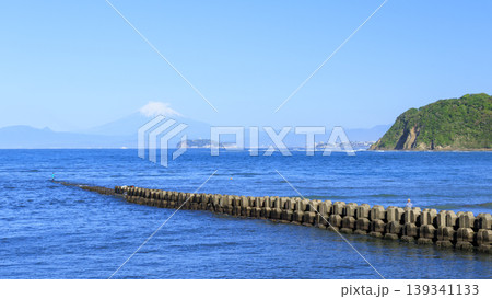 湘南の海とサーファー 139341133