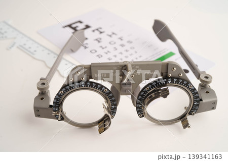 Ophthalmic trial frames to visual acuity eye test. 139341163