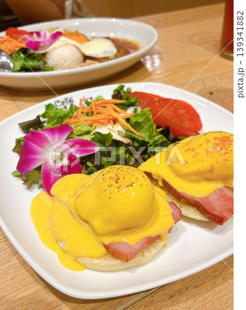 ハワイアンカフェエックベネティクト 139341882