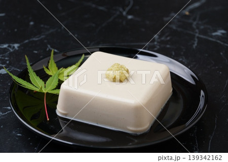 胡麻豆腐　和食 139342162