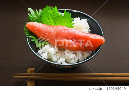 白いご飯にのった明太子 白いご飯にのった明太子 139348049