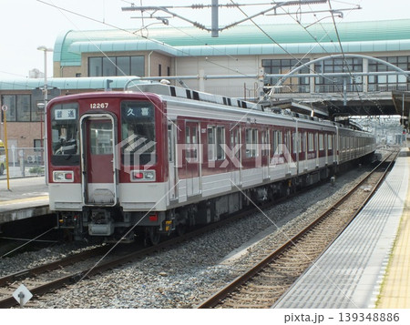 東武10030型11267編成「近鉄標準色風ラッピング」(羽生駅にて撮影) 139348886