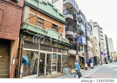 東京・品川 北品川本通り商店街 今も残る昭和レトロな商店 東京・品川 北品川本通り商店街 今も残る昭和レトロな商店 139350389