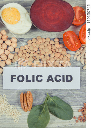 Healthy nutritious food as source natural folic acid, other vitamins or minerals and dietary fiber Healthy nutritious food as source natural folic acid, other vitamins or minerals and dietary fiber 139350746