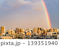 東京の住宅街に架かる大きなダブルレインボーと東京スカイツリー 東京の住宅街に架かる大きなダブルレインボーと東京スカイツリー 139351940