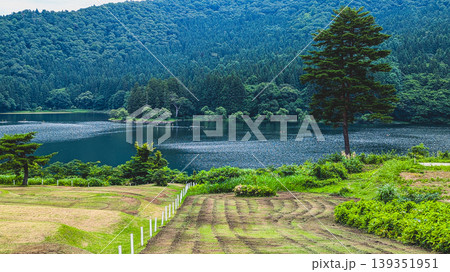神秘の湖 夏の北竜湖 神秘の湖 夏の北竜湖 139351951
