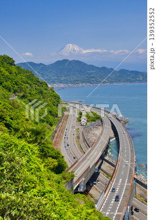【静岡県】薩埵峠から眺める富士山 【静岡県】薩埵峠から眺める富士山 139352552
