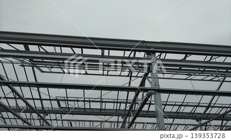建設途中の骨格部分。工事現場 建設途中の骨格部分。工事現場 139353728