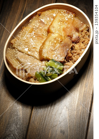 豚焼肉弁当 豚焼肉弁当 139354104