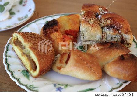 ある日の朝食(パン) ある日の朝食(パン) 139354451