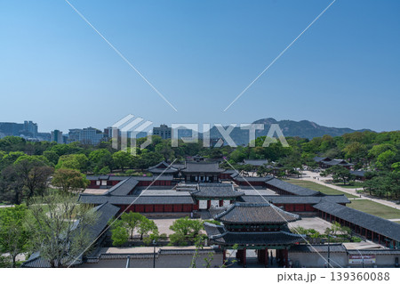 Seoul, South Korea - Apr. 18, 2026 : Panoramic cityscape of Seoul featuring the historic Changgyeonggung Palace and surrounding forest Seoul, South Korea - Apr. 18, 2026 : Panoramic cityscape of Seoul featuring the historic Changgyeonggung Palace and surrounding forest 139360088