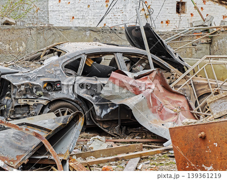 Destroyed car that was at epicenter of russian missile explosion 139361219