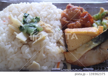 筍ご飯弁当 139362375