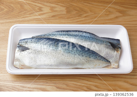 塩鯖の切身食材 塩鯖の切身食材 139362536