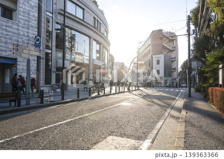 横浜の都市風景 元町ショッピングストリートと元町・中華街駅 横浜の都市風景 元町ショッピングストリートと元町・中華街駅 139363366