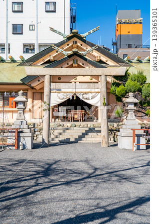 櫻宮’(通称:桜宮神社)鳥居(大阪のお伊勢さま)錦絵浪華百景の”さくらの宮景”に描かれている神社 櫻宮’(通称:桜宮神社)鳥居(大阪のお伊勢さま)錦絵浪華百景の”さくらの宮景”に描かれている神社 139365101