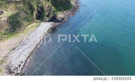 浜益の毘砂別川河口と日本海の自然風景 北海道石狩市 空撮 浜益の毘砂別川河口と日本海の自然風景 北海道石狩市 空撮 139365201