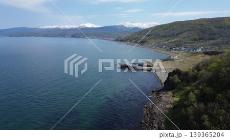 浜益の毘砂別川河口と日本海の自然風景 北海道石狩市 空撮 139365204