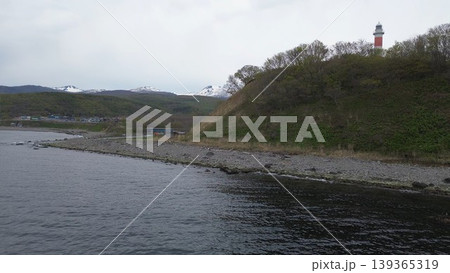 北海道石狩市浜益 幌川河口と日本海の海岸風景 ドローン空撮 139365319