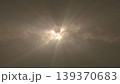 暗闇に光る雷光・閃光　雷　CG　背景 139370683