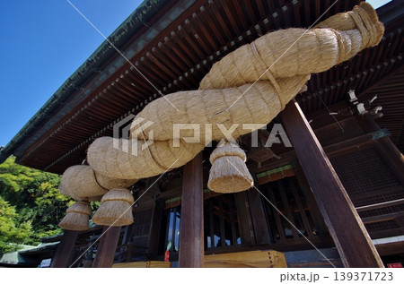 宮地嶽神社拝殿の大しめ縄 宮地嶽神社拝殿の大しめ縄 139371723