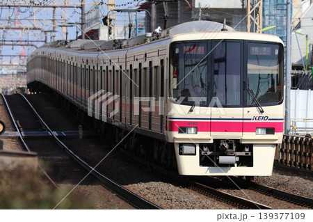 202602　京王電鉄　8000系　8755　京王線　下高井戸 139377109