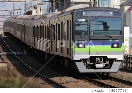 202602　都営地下鉄　10-300形　10-689　京王線　下高井戸 139377154