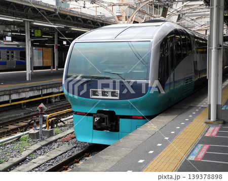 上野駅に停車しているスーパービュー踊り子号 上野駅に停車しているスーパービュー踊り子号 139378898