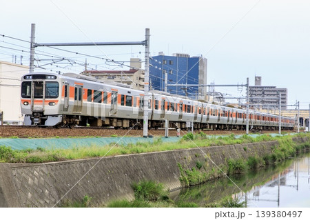共和駅付近を走るJR東海315系列車 共和駅付近を走るJR東海315系列車 139380497