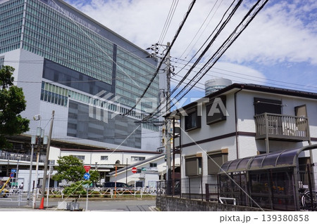 神奈川県横浜市港北区の新横浜駅篠原口周辺の街並みの風景 神奈川県横浜市港北区の新横浜駅篠原口周辺の街並みの風景 139380858